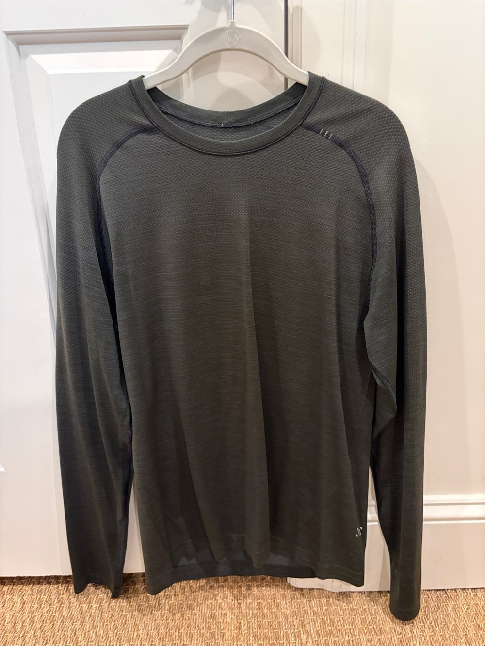 Lululemon Long Sleeve Shirt Size Medium
